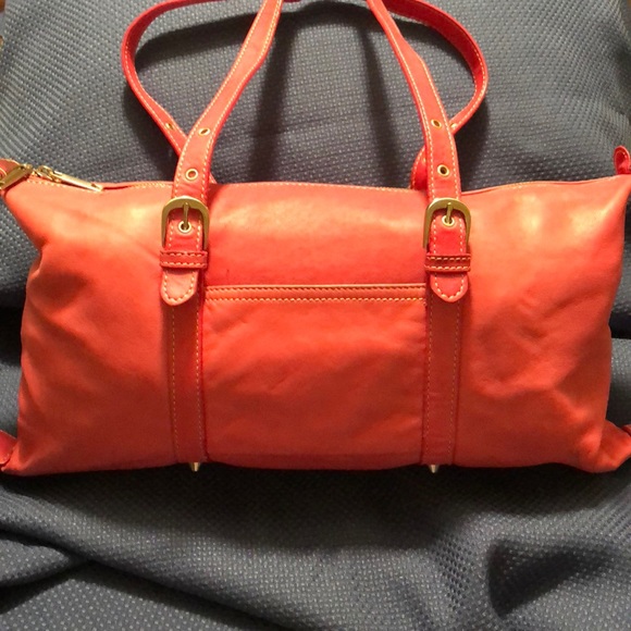 Tignanello handbag in pink - Picture 2 of 5